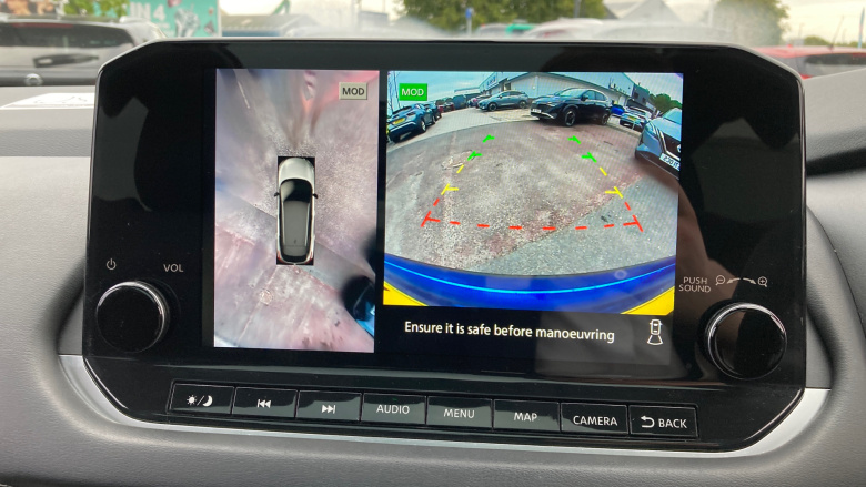 Nissan Qashqai 1.3 DiG-T MH Premiere Edition 5dr Petrol Hatchback